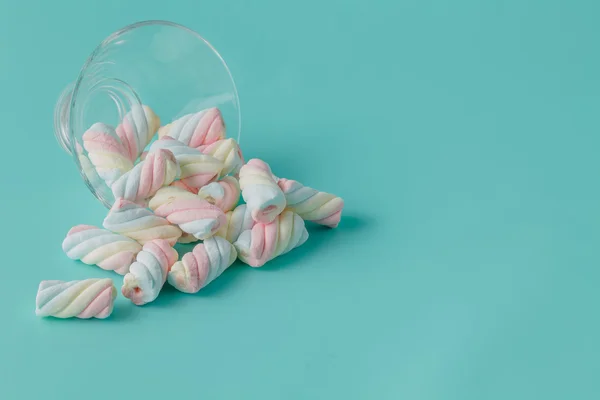 Högen av tvinnade amerikansk marshmallow — Stockfoto