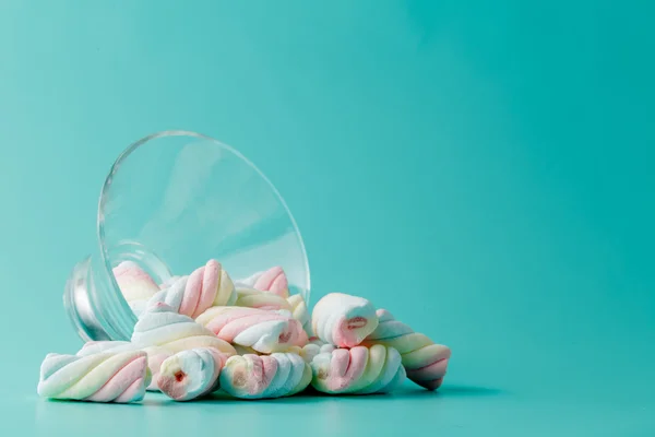 Högen av tvinnade amerikansk marshmallow — Stockfoto