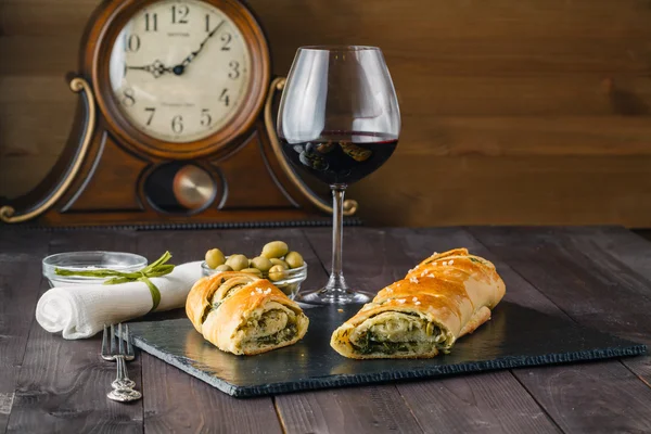 Masada zeytinli Şarap kadehi