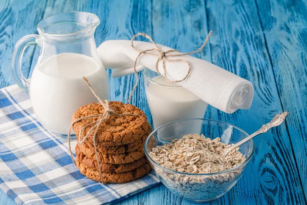 Haver cookies en melk — Stockfoto