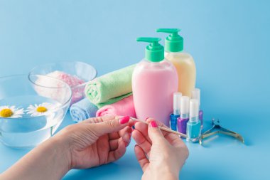 Çivi - jelleri ve dekorasyon uygulama yapma