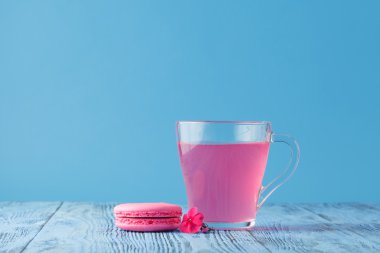 Berry kissel ile acıbadem kurabiyesi