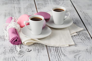 eski püskü şık kahve