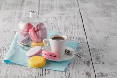 Günaydın konseptiyle espresso ve macaroons