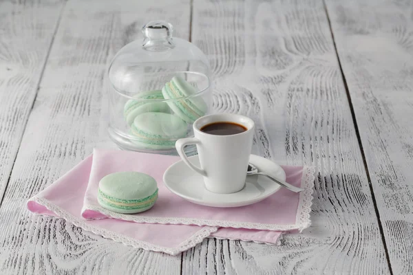 Good morning concept with espresso and macaroons — Stock Photo, Image
