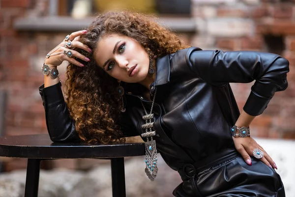 Beautiful Modern Girl Brickwall Youth Style Fashion Shot — Stock Photo, Image