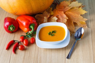 Taze kabak kabak çorbası