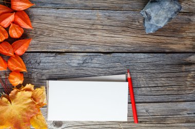 Çerçeve backgrount notlar için sketchbook ile düşmek