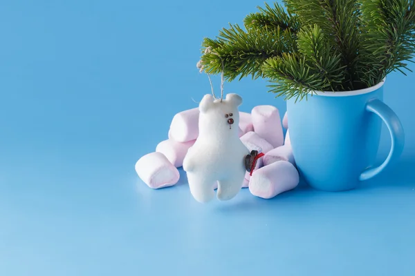 Decoración de Navidad sobre fondo azul — Foto de Stock