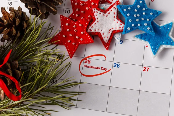 Destacando a data de Natal no calendário — Fotografia de Stock