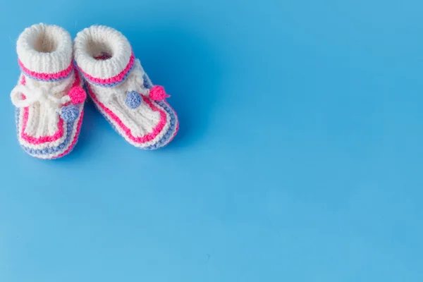 Knitted baby booties — Stock Photo, Image