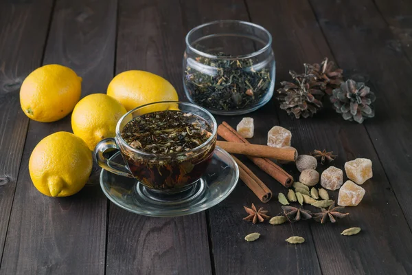 Расслабляющий травяной чай — стоковое фото