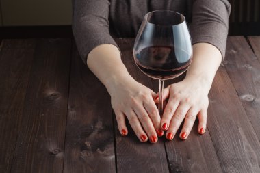 Kırpma fotoğraf, kırmızı şarap, zarif Bayan