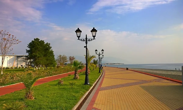 En el paseo marítimo central Adler — Foto de Stock