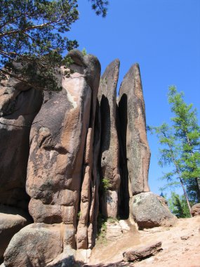 Stolby doğa kayalarda 3 Sibirya'da rezerv.
