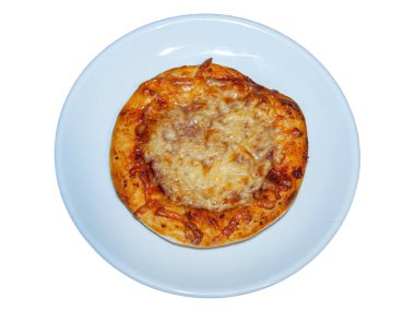 Masada küçük pizzalar var..