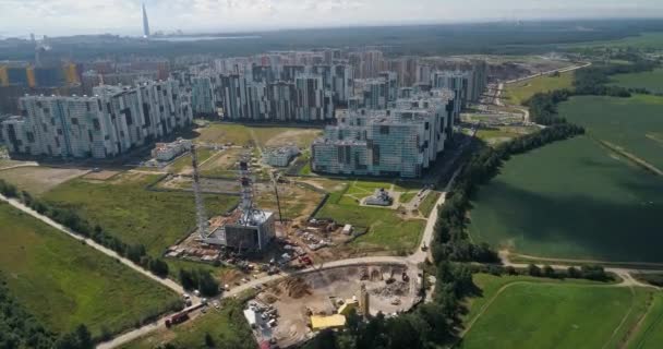 Construção de uma central eléctrica a gás. Tiro aéreo — Vídeo de Stock