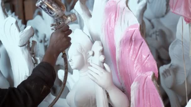 Artisanat Indien Peignant Statue Sarswati Pour Saraswati Puja Gros Plan — Video