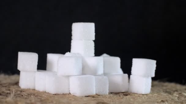 Κύβοι Ζάχαρης Στοιβάζονται Μαζί Περίσσεια Ζάχαρης Λευκό Κύβους Ζάχαρης Διακοσμημένα — Αρχείο Βίντεο