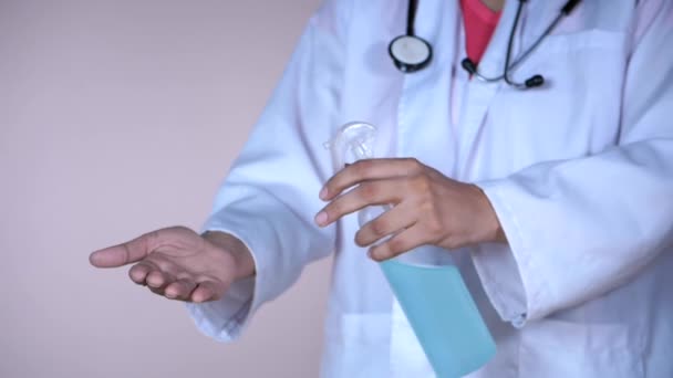 Coronavirus Händedesinfektionsgel Für Saubere Hände Sauberkeit Und Hygiene Ärztin Weißer — Stockvideo