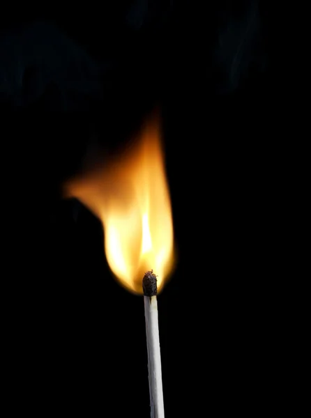 燃烧的火柴 — 图库照片