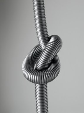 Oluklu hortum izole