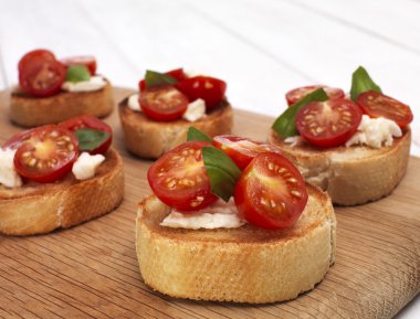 İtalyan domates bruschetta Doğranmış sebzeler,