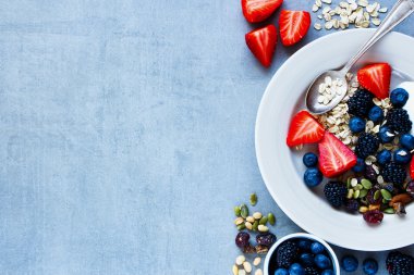 Çilek Yoğurtlu yulaf gevreği