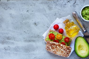 Lezzetli avokado sandviç