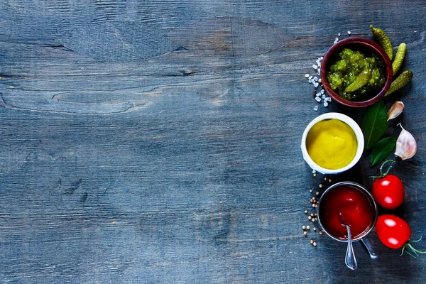 Sauces with herbs and spices — Stock Photo, Image