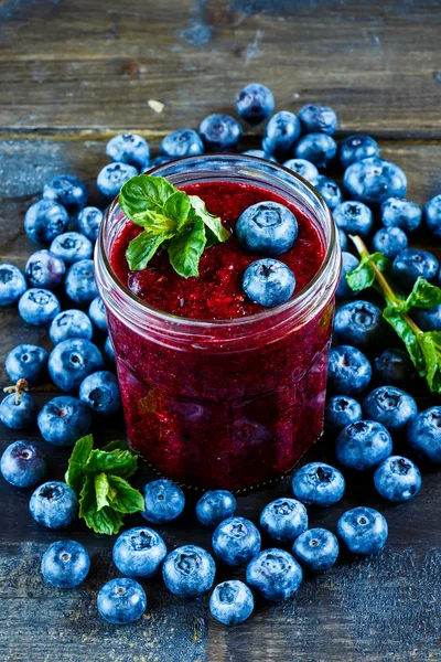 Šťavnatá Borůvka smoothie — Stock fotografie