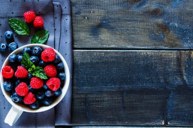 yaban mersini ve ahududu 