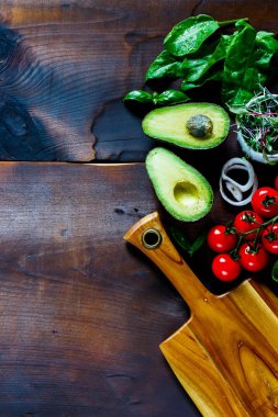 Salata için Taze Malzemeler