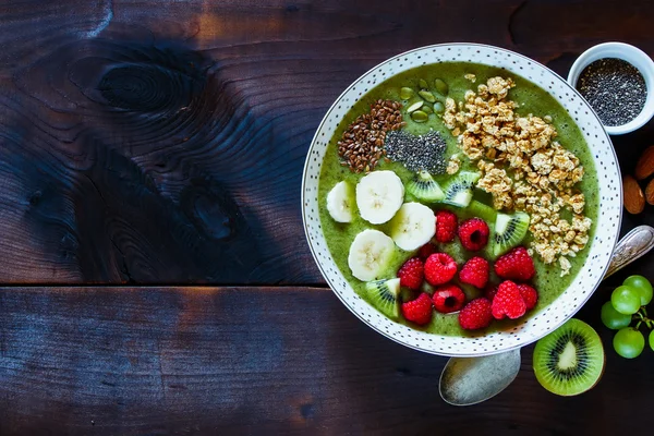 Breakfast kiwi smoothie — Stock Photo, Image