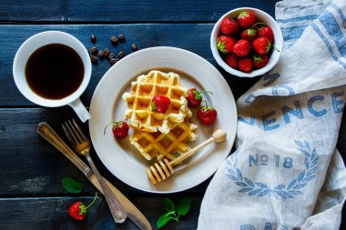 çilek ile Belçika waffle