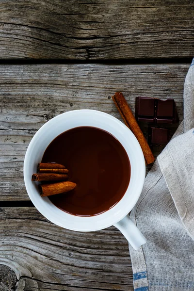 Горщик гарячого шоколаду — стокове фото