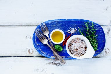 Bitkiler ve baharatlar.