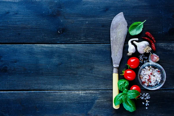 Fresh vegetables and seasoning — Stock Photo, Image