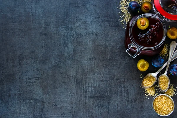 Hacer mermelada de ciruela — Foto de Stock