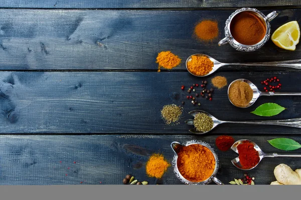 Spices and herbs — Stock Photo, Image