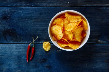 Patates cipsi.