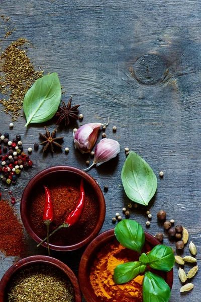 Spices and herbs — Stock Photo, Image