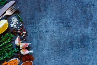 otlar ve baharatlar seçimi