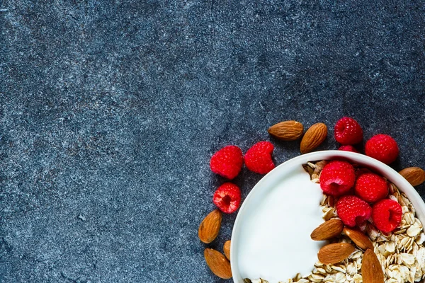 Delicioso desayuno sobre piedra —  Fotos de Stock