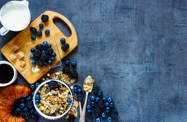 Delicious breakfast with berries — Stock Fotó