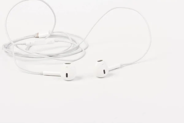 Fones Ouvido Brancos Para Ouvir Música Som Dispositivos Portáteis Leitor — Fotografia de Stock