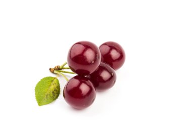 Beyaz arka planda izole edilmiş kirazlar. Kiraz arkaplan. Kirazlar düz dizayn.