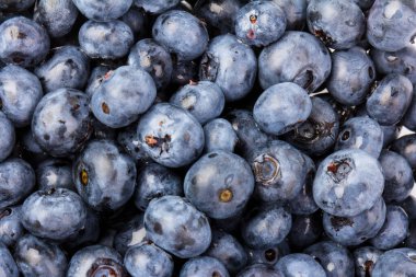 Beyaz arka planda izole edilmiş taze meyveler. Yakın plan.