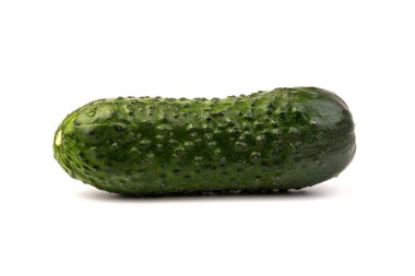 salatalık beyaz arkaplanda izole edildi, kırpma yolu, tam alan derinliği