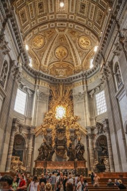 Saint Peter's kubbe iç